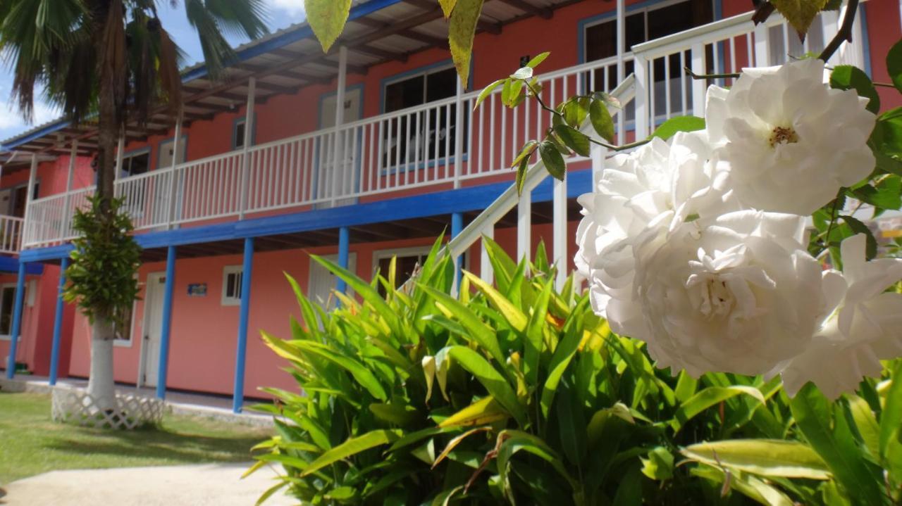 Hotel Posada Del Mar Fresh Water Bay Buitenkant foto