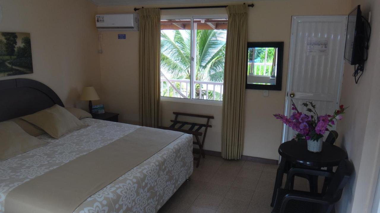 Hotel Posada Del Mar Fresh Water Bay Buitenkant foto